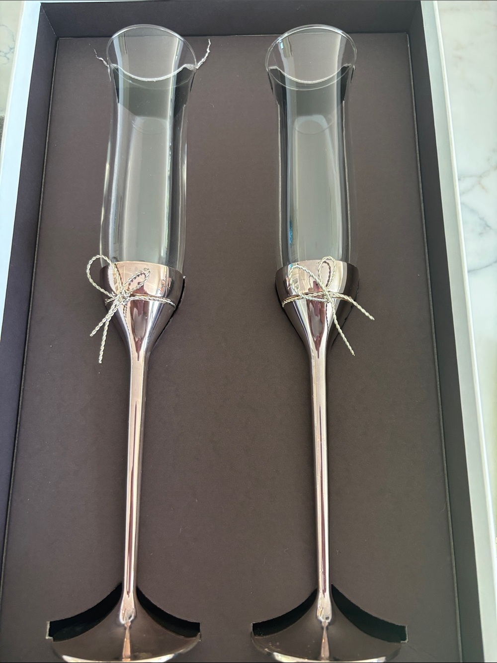 Vera Wang Rose Gold Love Knots Champagne Flutes. - Picture 4 of 5